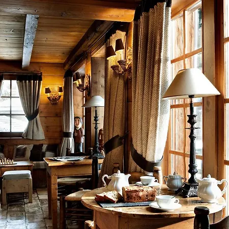Les Fermes De Marie Otel 5*
