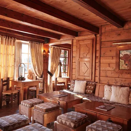 Otel Les Fermes De Marie 5*