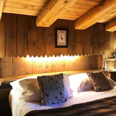 Les Fermes De Marie מלון