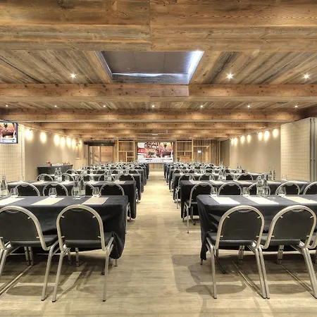 Les Fermes De Marie מגב